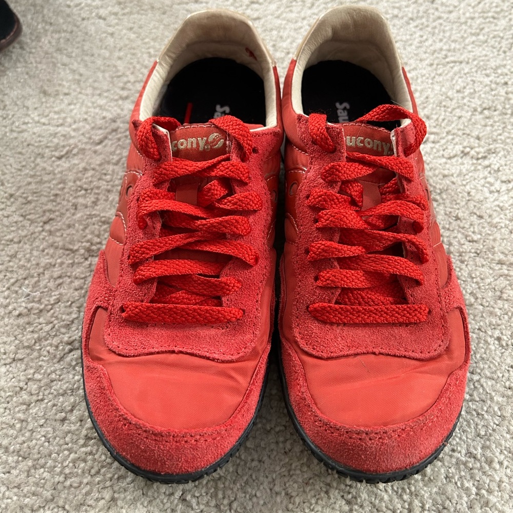 Saucony Originals Women’s Bullet. Size 6 red
